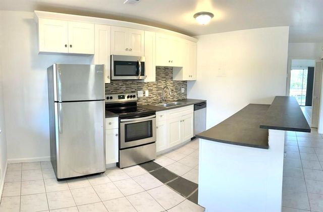 1004 Pine Drive 204, Pompano Beach, FL 33060