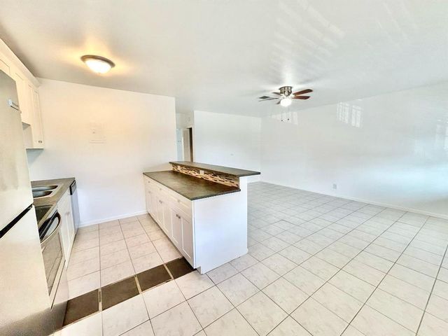1004 Pine Drive 204, Pompano Beach, FL 33060