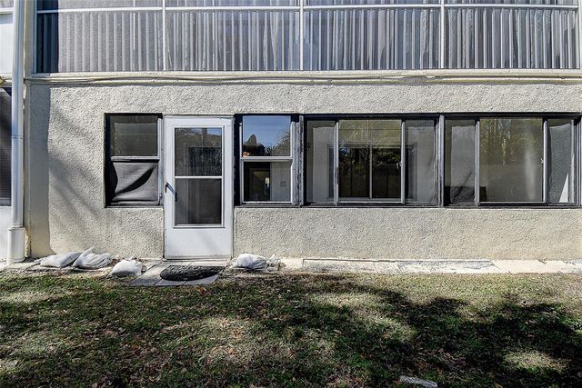 4435 1ST STREET NE 111, St Petersburg, FL 33703