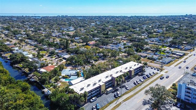 4435 1ST STREET NE 111, St Petersburg, FL 33703