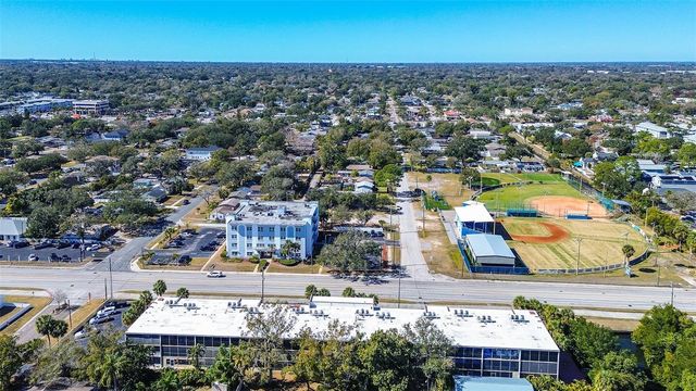 4435 1ST STREET NE 111, St Petersburg, FL 33703