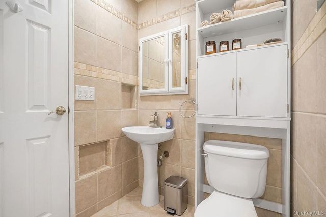 54 Richmond Boulevard 4B, Ronkonkoma, NY 11779