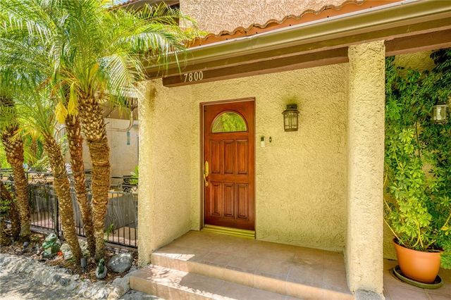 7800 Via Genova, Burbank, CA 91504