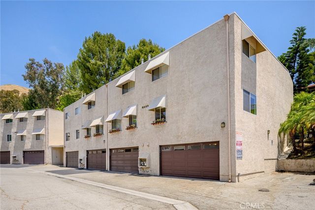 7800 Via Genova, Burbank, CA 91504