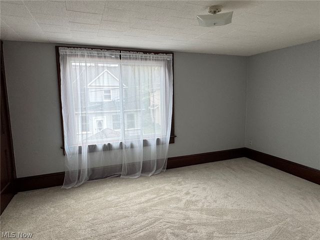 582 Robinette Court, Akron, OH 44310