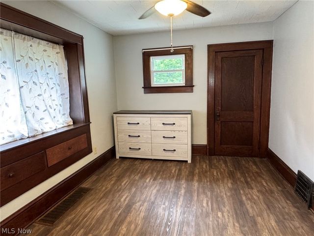 582 Robinette Court, Akron, OH 44310