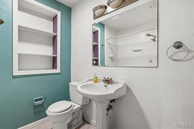 634 Warrenton Drive, St Louis, MO 63122