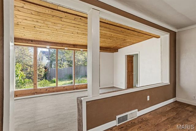 634 Warrenton Drive, St Louis, MO 63122