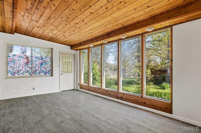 634 Warrenton Drive, St Louis, MO 63122