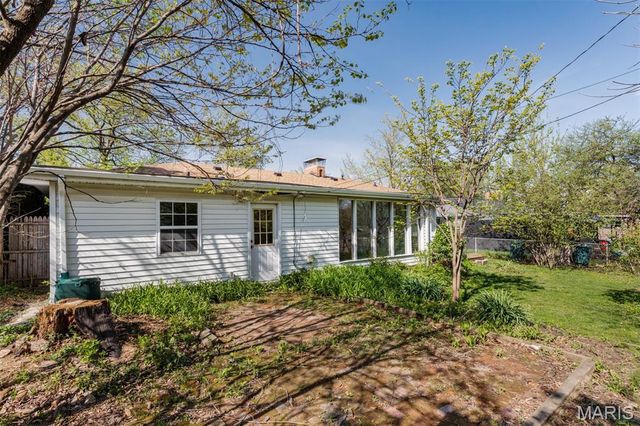 634 Warrenton Drive, St Louis, MO 63122