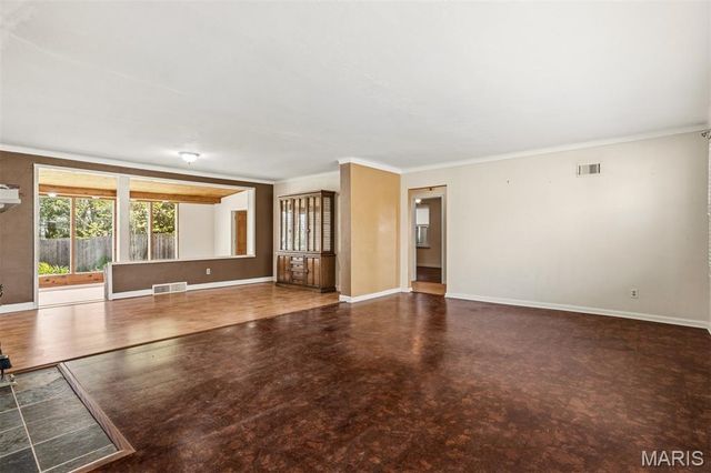 634 Warrenton Drive, St Louis, MO 63122