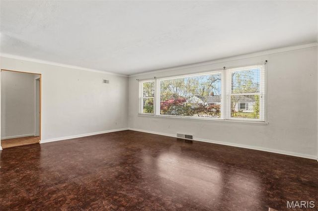 634 Warrenton Drive, St Louis, MO 63122