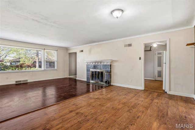 634 Warrenton Drive, St Louis, MO 63122