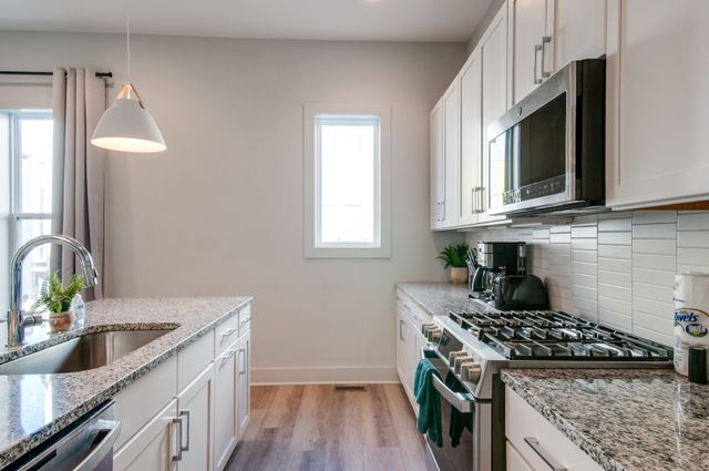 1120 Harmony Way, Nashville, TN 37207