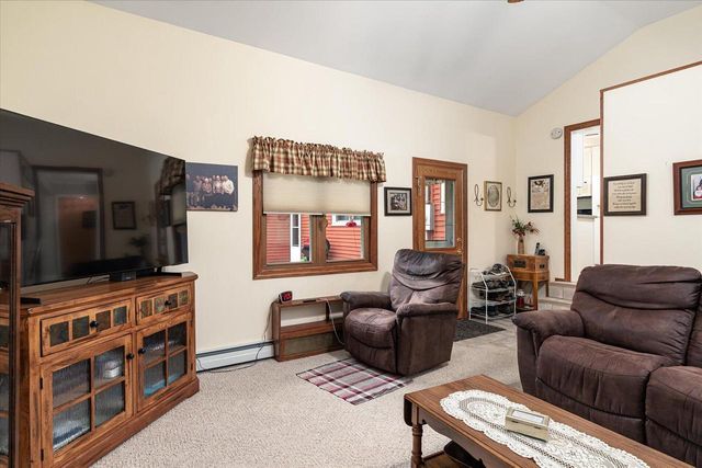 1003 Elm STREET S, La Crescent, MN 55947