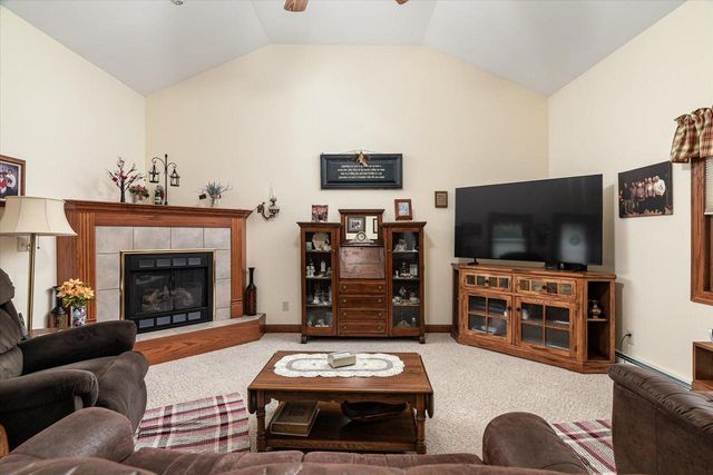 1003 Elm STREET S, La Crescent, MN 55947