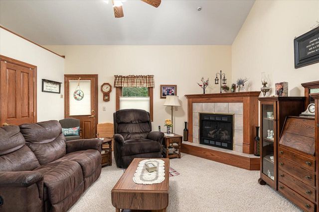 1003 Elm STREET S, La Crescent, MN 55947