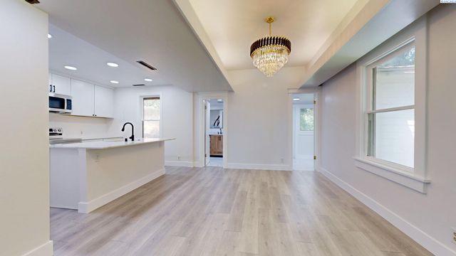 715 NW Ritchie, Pullman, WA 99163