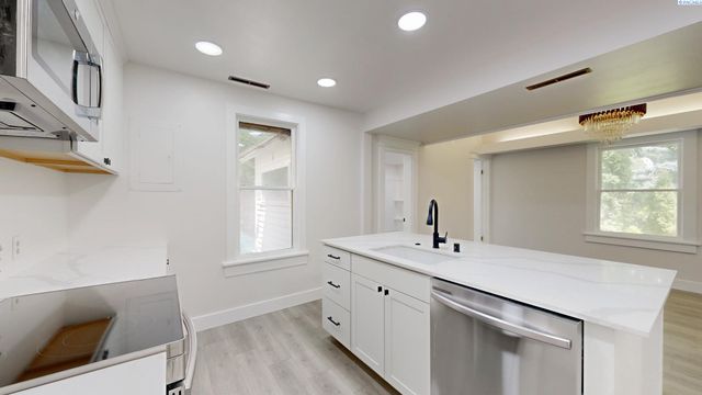 715 NW Ritchie, Pullman, WA 99163