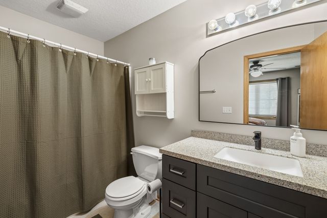 2501 SW 35th Street, Ankeny, IA 50023