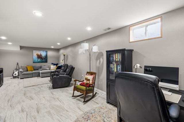 2501 SW 35th Street, Ankeny, IA 50023