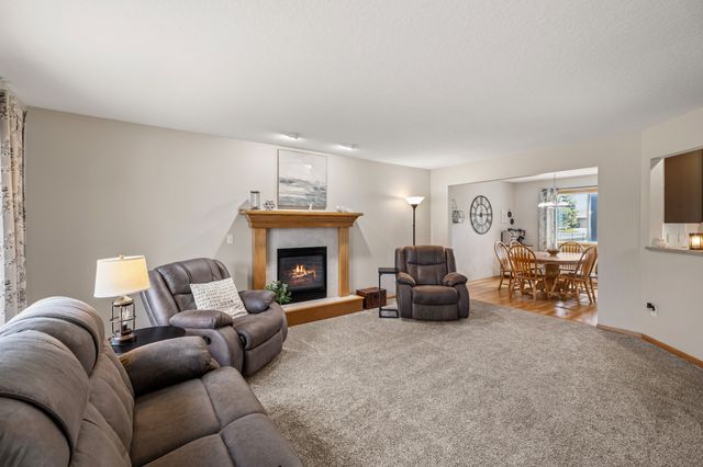 2501 SW 35th Street, Ankeny, IA 50023