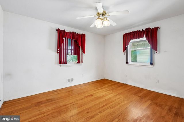 7302 POWHATAN ST, Lanham, MD 20706