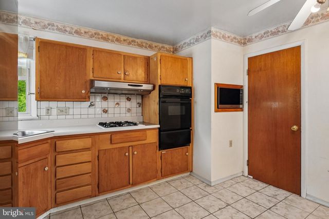 7302 POWHATAN ST, Lanham, MD 20706
