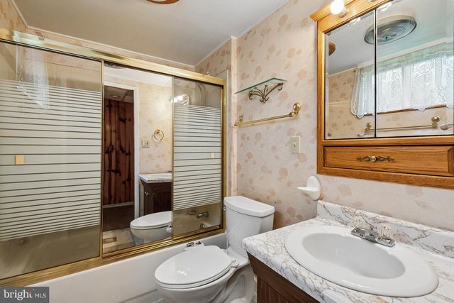 7302 POWHATAN ST, Lanham, MD 20706