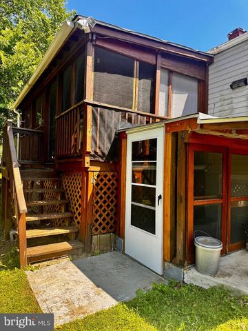 7302 POWHATAN ST, Lanham, MD 20706