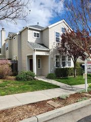 106 Village Circle, Santa Cruz, CA 95060
