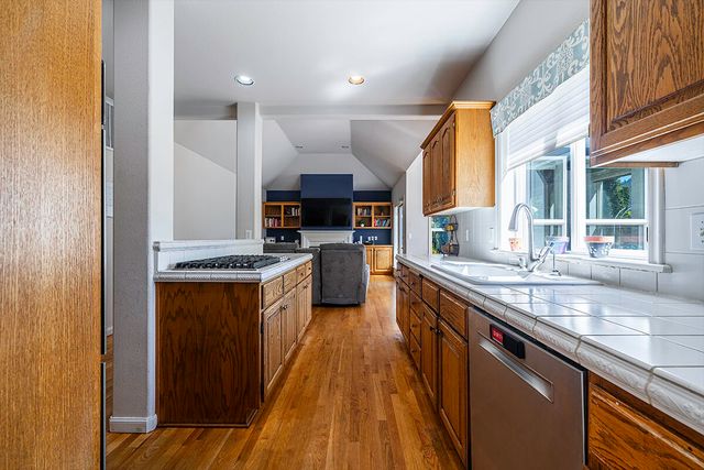 2840 Wilkshire Drive, Medford, OR 97504