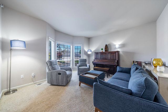 2840 Wilkshire Drive, Medford, OR 97504