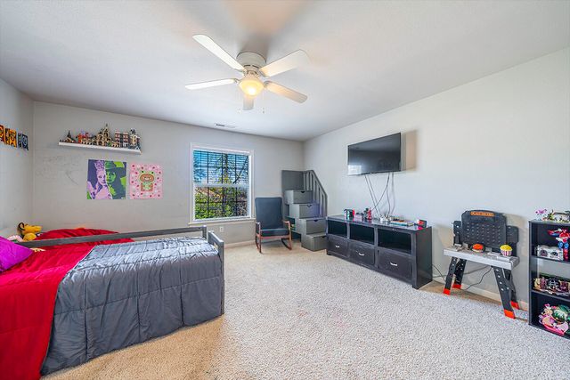 2840 Wilkshire Drive, Medford, OR 97504