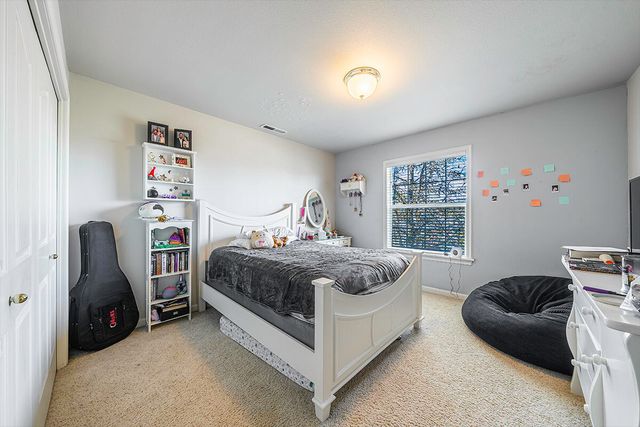 2840 Wilkshire Drive, Medford, OR 97504