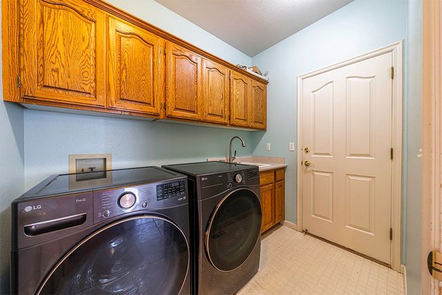 2840 Wilkshire Drive, Medford, OR 97504