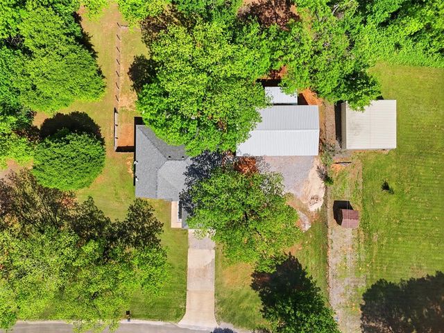18648 Horse Avenue, Purcell, OK 73080