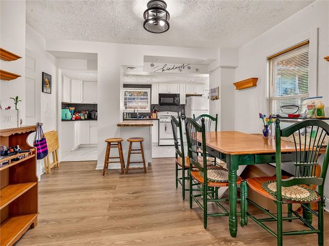 91 Midland Drive, Penfield, NY 14580