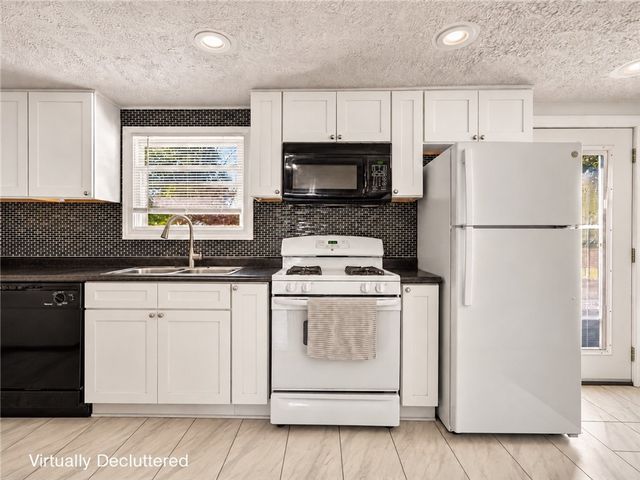 91 Midland Drive, Penfield, NY 14580