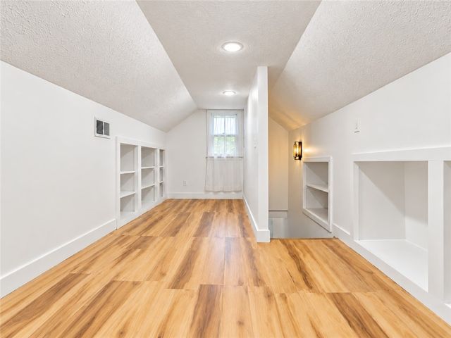 91 Midland Drive, Penfield, NY 14580