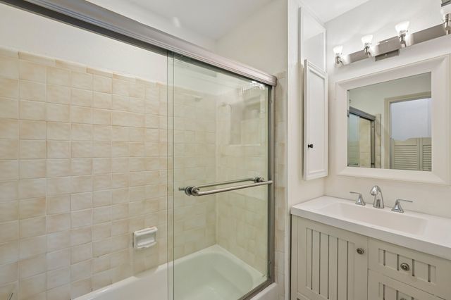 17860 Windflower Way 1704, Dallas, TX 75252