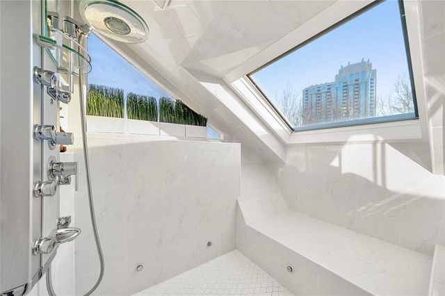 2840 Peachtree Road NW 502, Atlanta, GA 30305