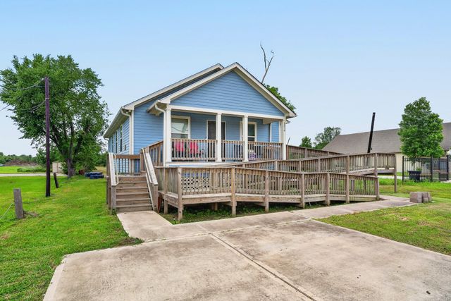 5214 S Acres Drive, Houston, TX 77048