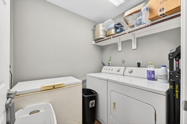 5214 S Acres Drive, Houston, TX 77048
