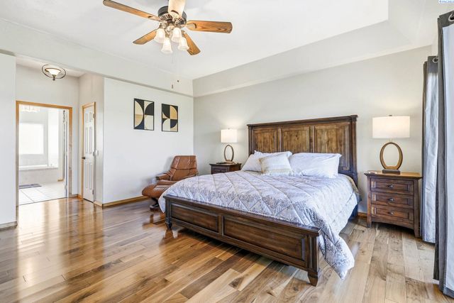 5016 W Yellowstone Ave, Kennewick, WA 99336