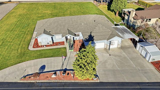5016 W Yellowstone Ave, Kennewick, WA 99336