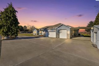 5016 W Yellowstone Ave, Kennewick, WA 99336