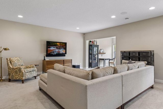 5495 Alvarado Lane N, Plymouth, MN 55446