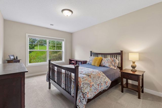 5495 Alvarado Lane N, Plymouth, MN 55446