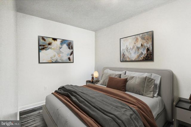 2533 S MILDRED ST, Philadelphia, PA 19148